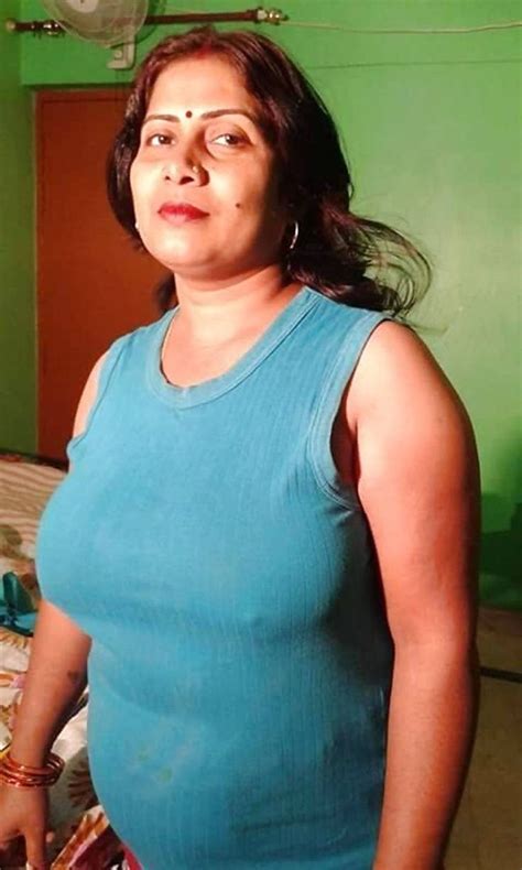 nude indian aunties|xxx desi bhabhi Big ass hot indian aunty doggy style fucking